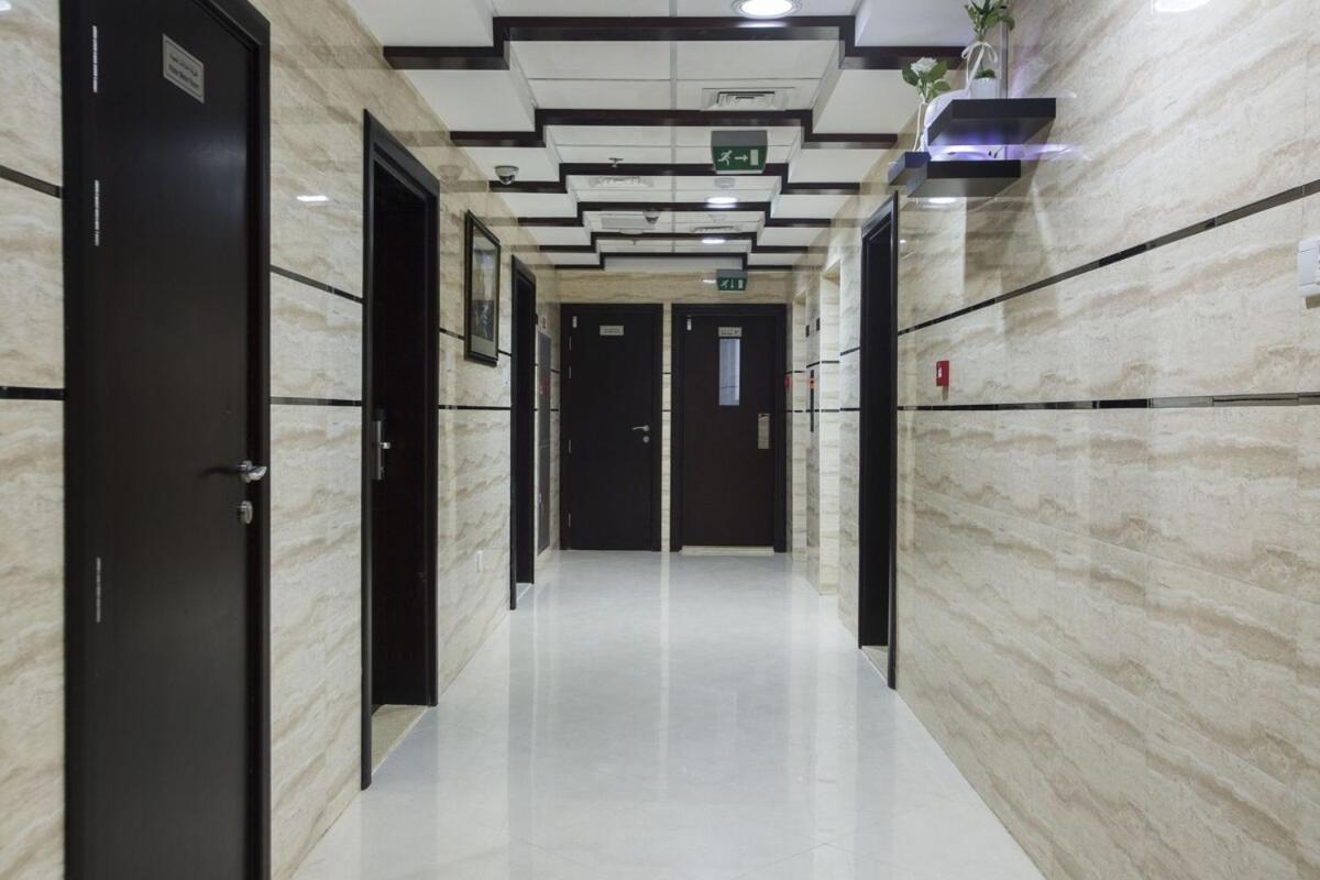 Executive Suite Room In Barsha 1 Near Moe Metro Dubái Exterior foto