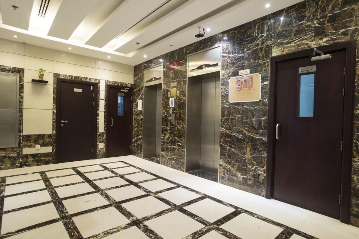 Executive Suite Room In Barsha 1 Near Moe Metro Dubái Exterior foto